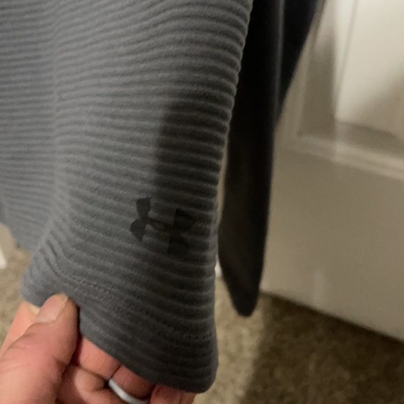 Nwot under armor hoodie size xs - Picture 2 of 3